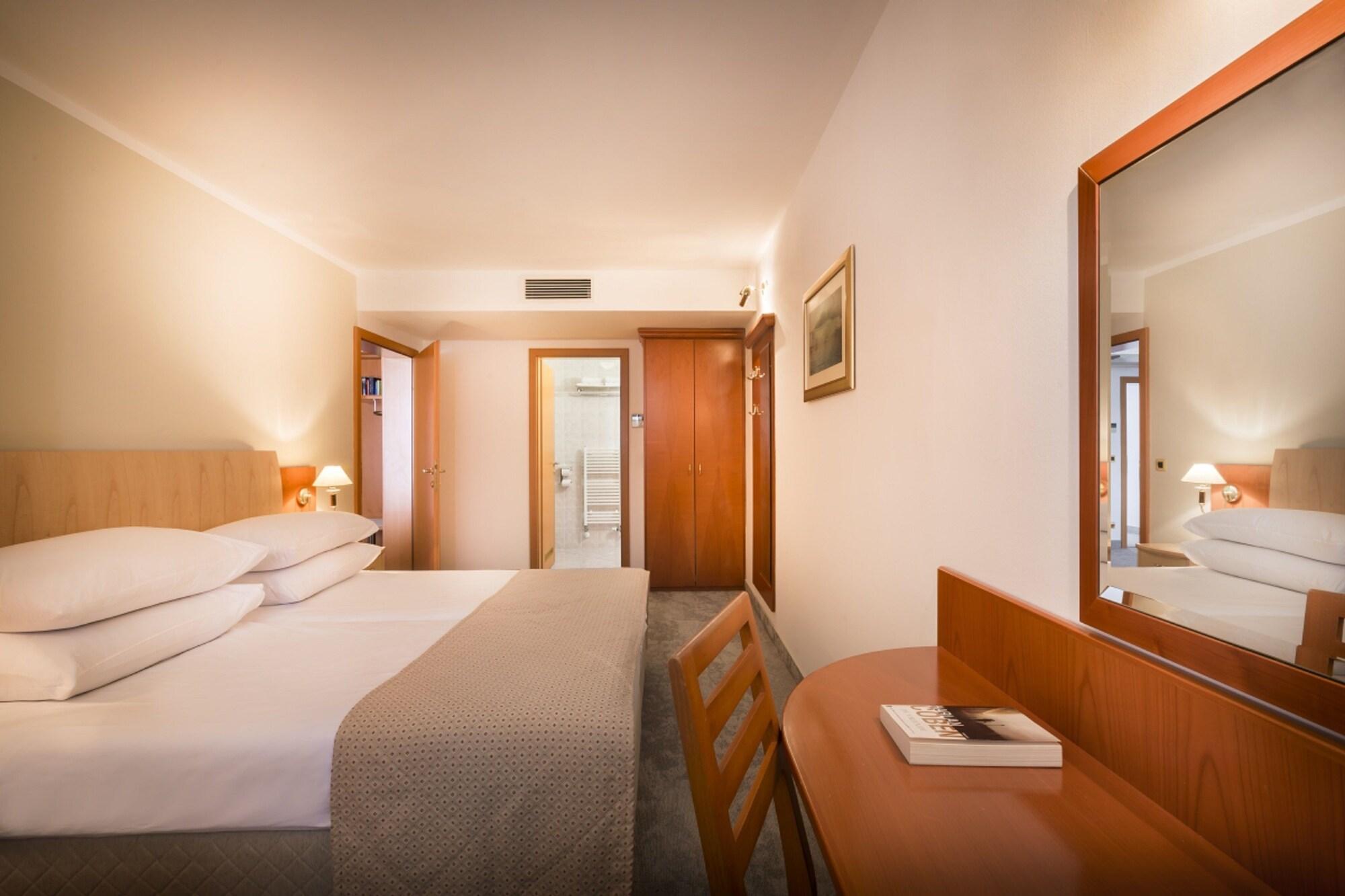 Sunny Baska Residence By Valamar, Ex Zvonimir Экстерьер фото